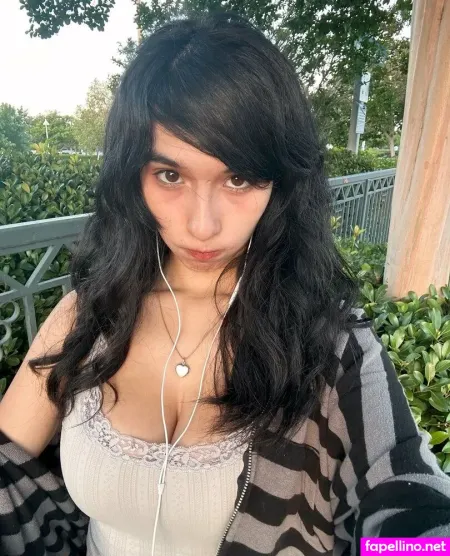 0700x7 OnlyFans Thumbnail #hQG4R4JYLr