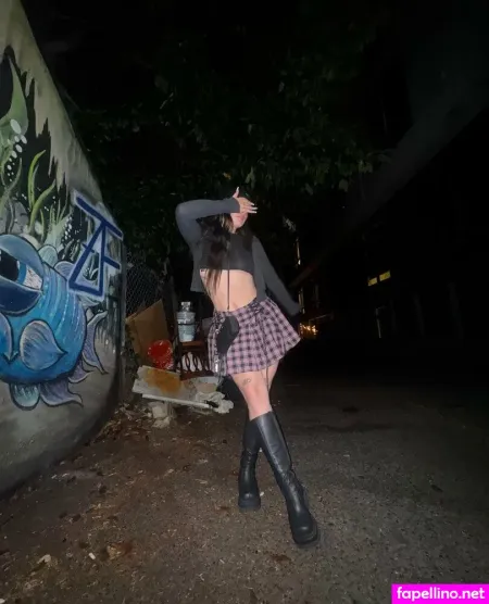 0nlychloe OnlyFans Thumbnail #nnxIzujKRE