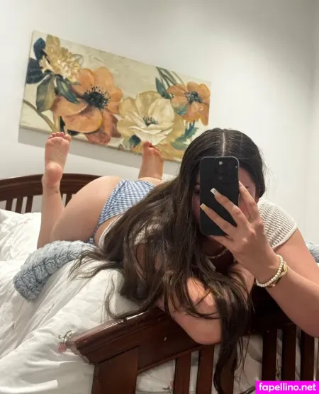 0nlychloe OnlyFans Thumbnail #zUXdxfrUbk