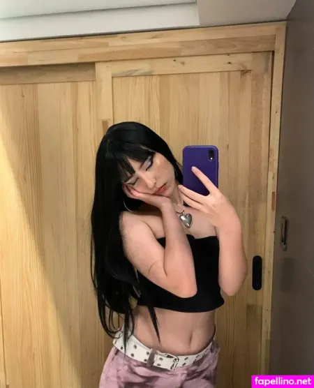 18chloe OnlyFans Thumbnail #KSg5Gd2CAW