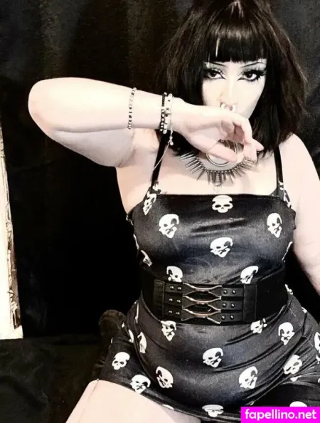 18scarlette OnlyFans Thumbnail #6tjLowxJd6