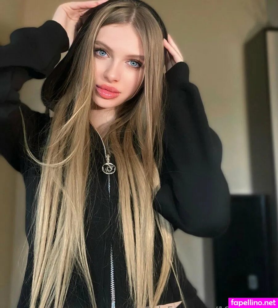 18y.o_anna, annaomusic Nude Leaked OnlyFans Photo #9G1nvT1dOS
