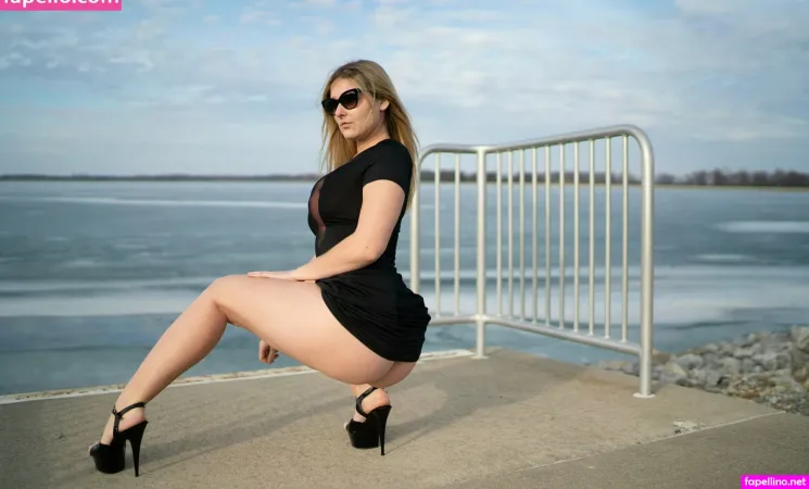 19honeysuckle OnlyFans Thumbnail #HNxsuDYT9i