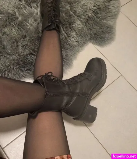 19th Nylon Lady82 OnlyFans Thumbnail #4z3qvz2qTq