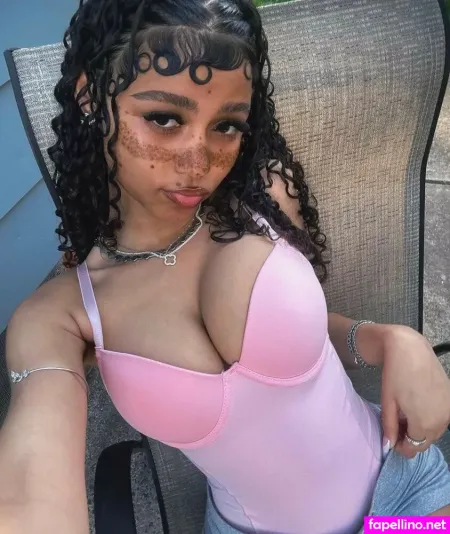 1lyjune OnlyFans Thumbnail #02kYQ596Ba