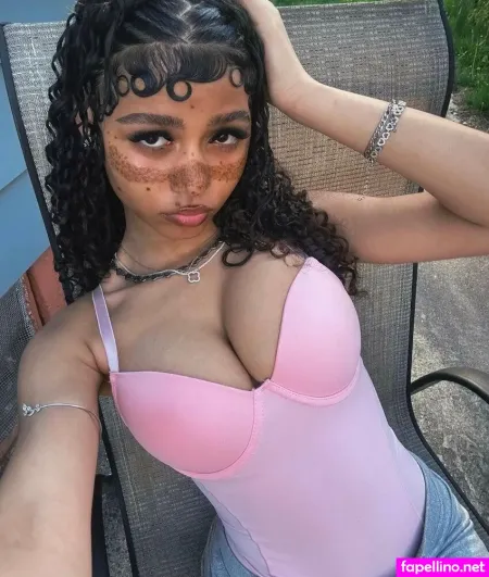 1lyjune OnlyFans Thumbnail #UMRhw3qdfR