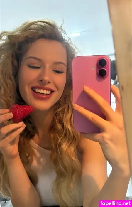 20emma OnlyFans Thumbnail #C47diMyl1s