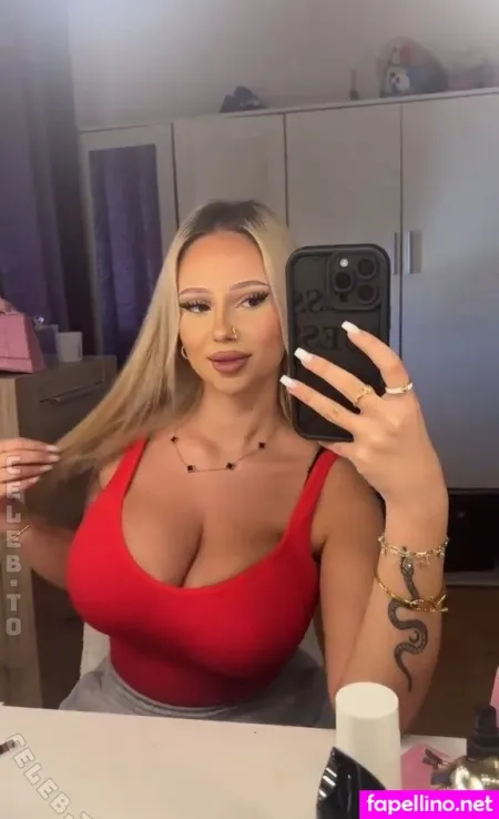 28 Larisarx OnlyFans Thumbnail #DgBVjv28KN