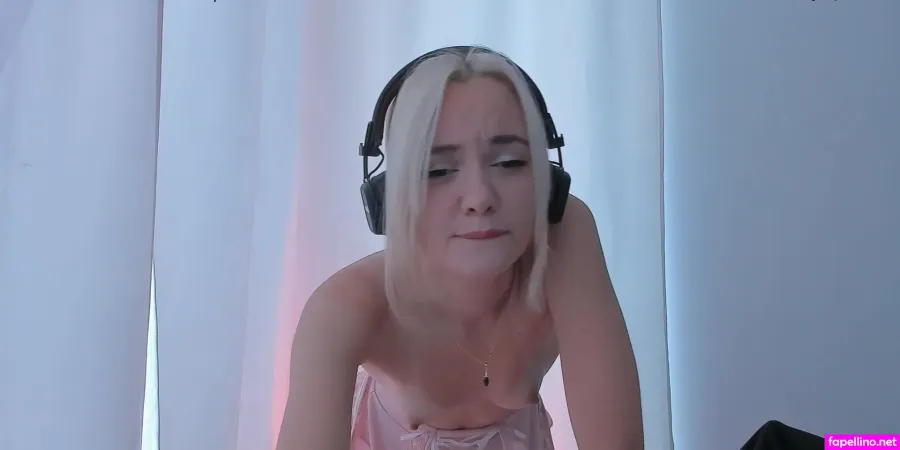 2b OnlyFans Thumbnail #12WbXj3h2x