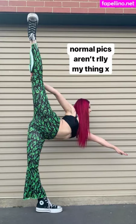 2bratty OnlyFans Thumbnail #1xIE7C0O0P