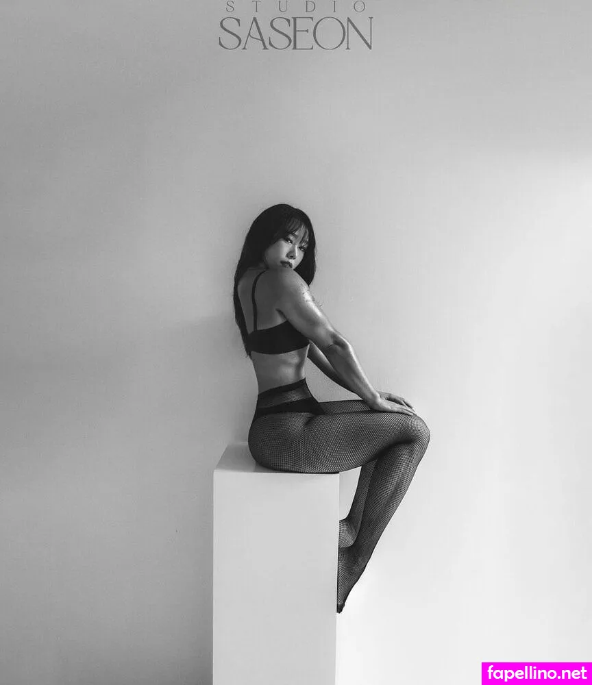 2ee_luda Nude Leaked OnlyFans Photo #9uNxYh35EL