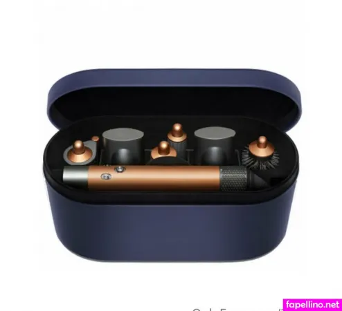 2luna004 OnlyFans Thumbnail #a1CFGy6GUR