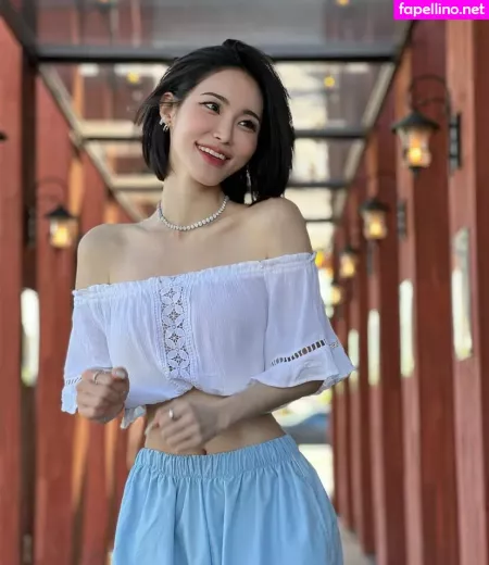 2u2 0109 OnlyFans Thumbnail #BrQLTpAQWe