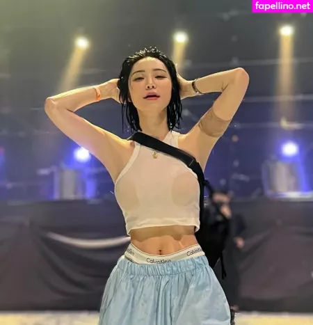 2u2 0109 OnlyFans Thumbnail #iD2CwdSi2E