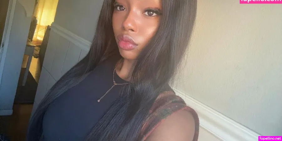 3 3eel L OnlyFans Thumbnail #lLAoKxdtU1