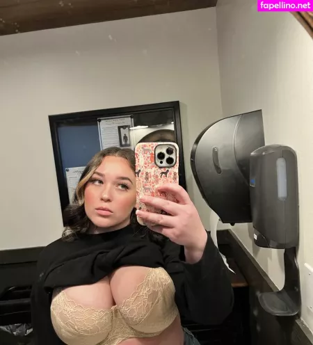 34gjessica OnlyFans Thumbnail #U2MH8oLEwm