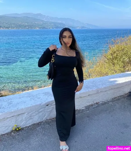 6alixah OnlyFans Thumbnail #1ULB7ZqcEz