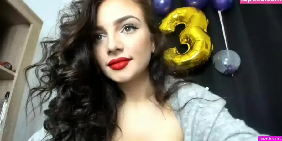 6harlotte OnlyFans Thumbnail #4ELFrM4Eu8