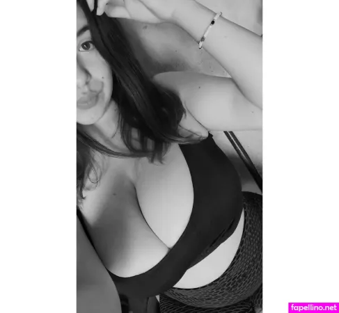 77luli77 OnlyFans Thumbnail #jbkKjgYtv0