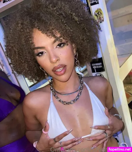 7venheavens OnlyFans Thumbnail #gAI4OWwkAf