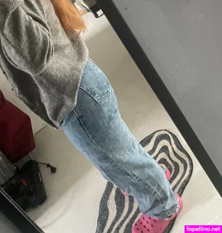 888gingerred OnlyFans Thumbnail #FOeKO3smQv