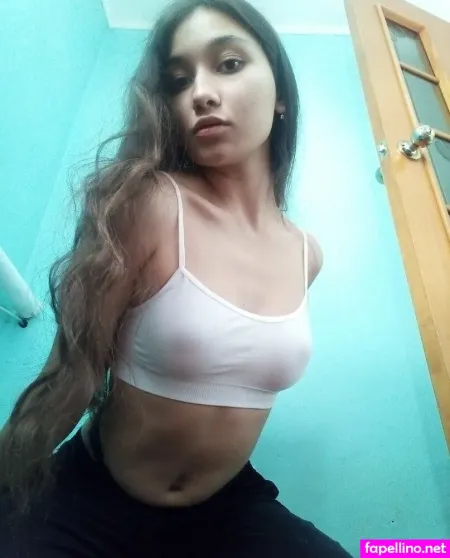 8teengirl OnlyFans Thumbnail #MIsKgJ5Cr5