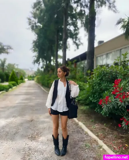 A Adelina OnlyFans Thumbnail #0Kgdz8d2C5