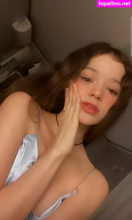 A Bit Rebecca OnlyFans Thumbnail #7u8Qop2Ujs