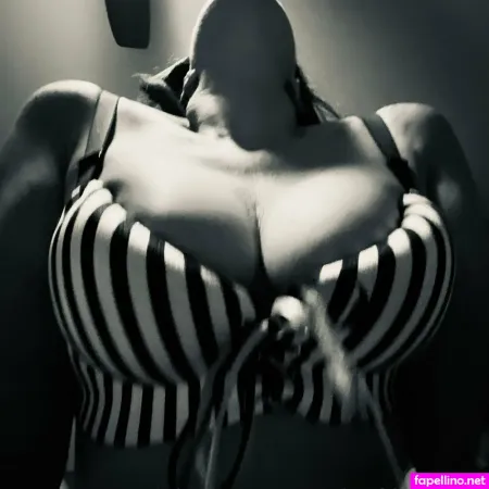 A Couple Of Individuals OnlyFans Thumbnail #HIjElm1GlN