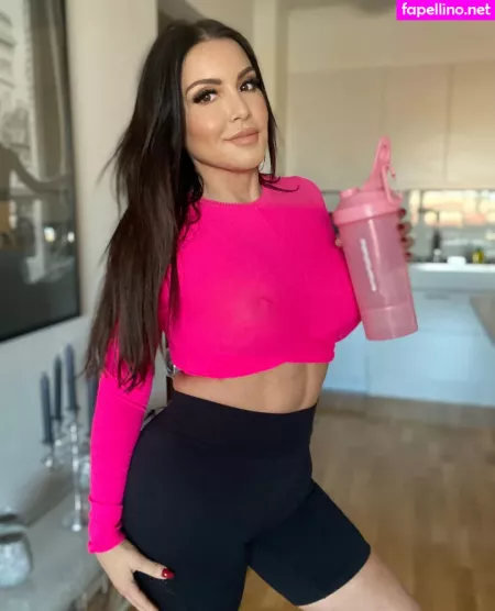 A Free OnlyFans Thumbnail #KHHtSkMnyr