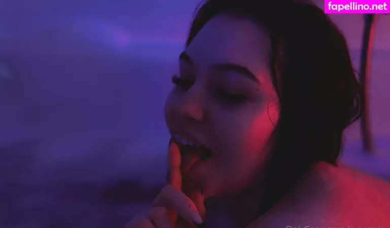 A Pozuje OnlyFans Thumbnail #0nmLPheA05