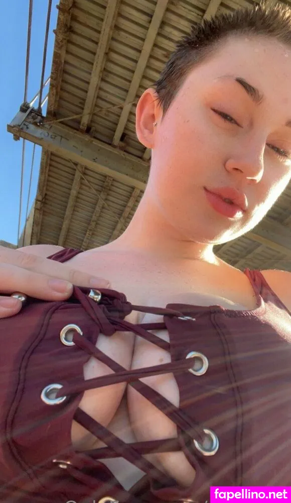 a_v.i.b.e Nude Leaked OnlyFans Photo #6lUrL98NMY