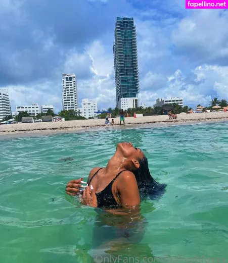 Aaliyahfoxxx OnlyFans Thumbnail #LkAZld2Le9