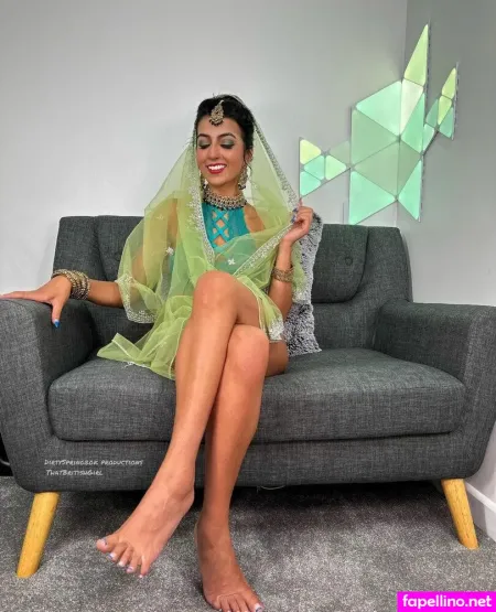 Aaliyahyasin OnlyFans Thumbnail #uWUbd96dA6