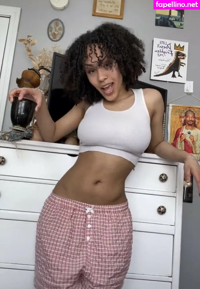 aaliyeezy, theallierae Nude Leaked OnlyFans Photo #RVxtsNSrTn