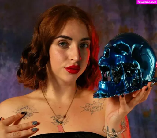 Aannaasmith OnlyFans Thumbnail #1AYPPDeWjW