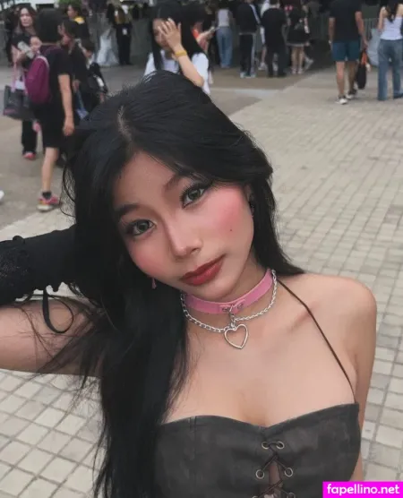 Aaomhelloo OnlyFans Thumbnail #0aEq6KC9FN