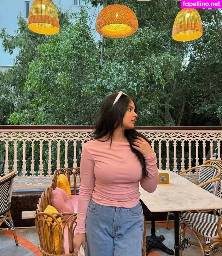 Aarushi Abrol OnlyFans Thumbnail #0iUx4U0oZe