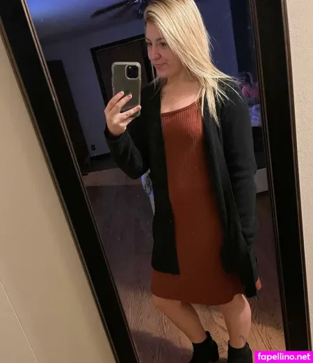 Aautumn Blondie OnlyFans Thumbnail #UJzX7ob6iH