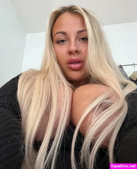 Abbcrrll OnlyFans Thumbnail #lUTijKIiyW