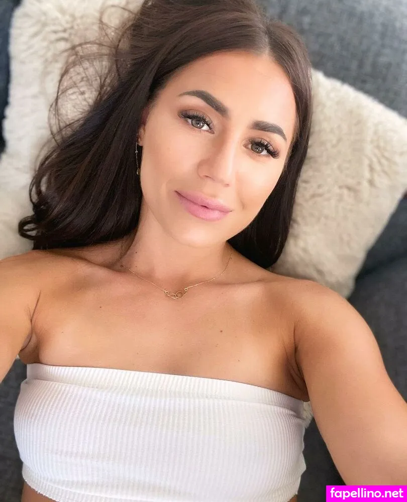 abigailwhhitee Nude Leaked OnlyFans Photo #1ATiJDCxIo