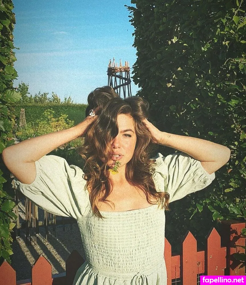 abbeyhoes, abbeyrhode Nude Leaked OnlyFans Photo #gjrNAVBibm