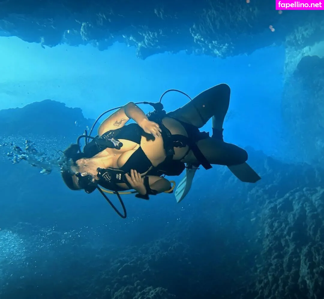 abbyj, ayejayyy_ Nude Leaked OnlyFans Photo #4EYaQuizBJ