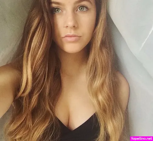 Abbey Rose Hay OnlyFans Thumbnail #XiFe4mQ8LF