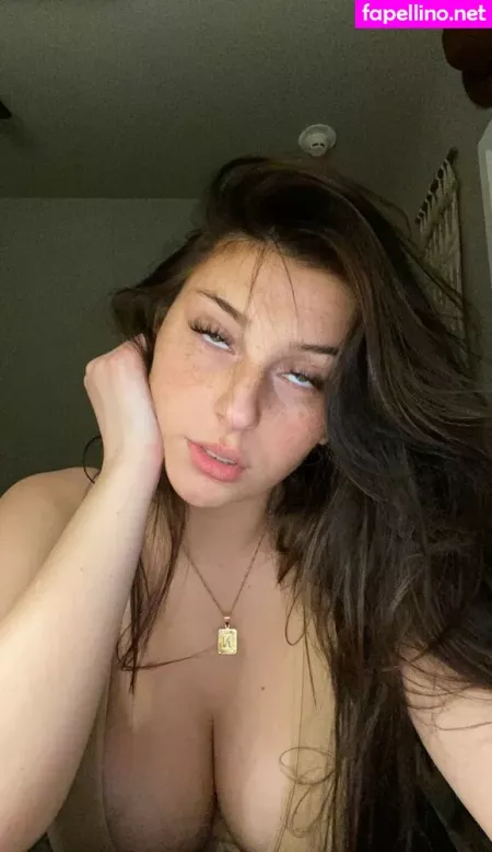Abbey Wilson OnlyFans Thumbnail #7kJiZWFYqn