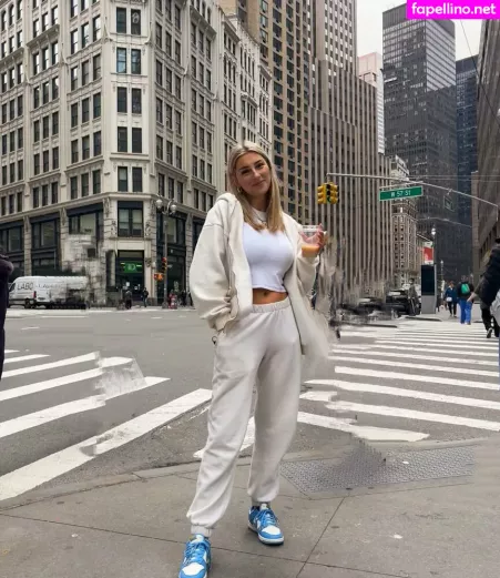 Abbey Wilson OnlyFans Thumbnail #EMRTNf4E0T