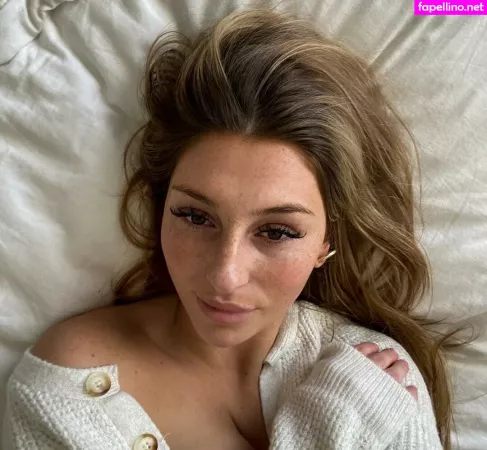 Abbey Wilson OnlyFans Thumbnail #xZUlEfquB7