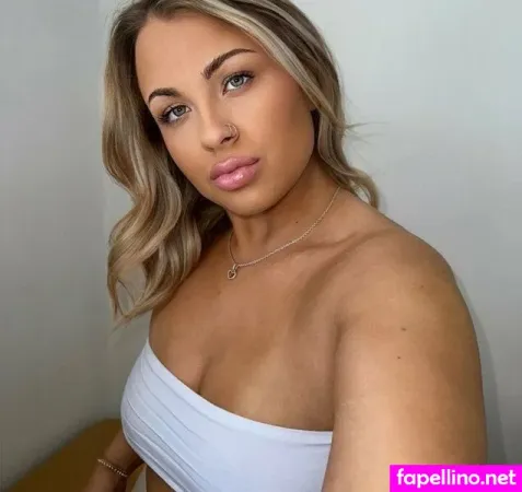 Abbie Carroll OnlyFans Thumbnail #Fb5PTZfOBY