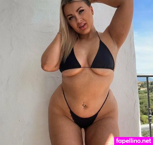 abbcrrll, abbiecarroll_x, abcrrll Nude Leaked OnlyFans Photo #LhM2GY8QwD