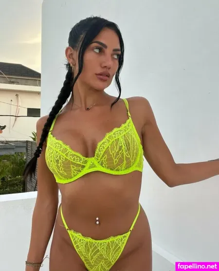 Abbie Holborn OnlyFans Thumbnail #m7jVY31UYr